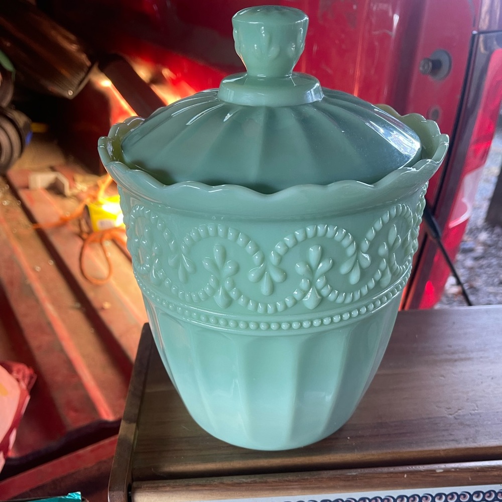 The Pioneer Woman Timeless Beauty 9.8-Inch Jade Cookie Jar
